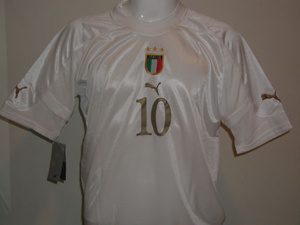 italyawaywhite.jpg
